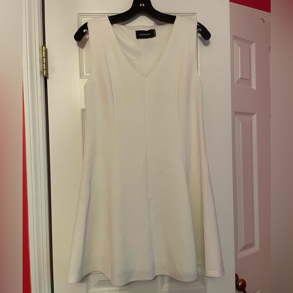 White knit v-neck A-line dress